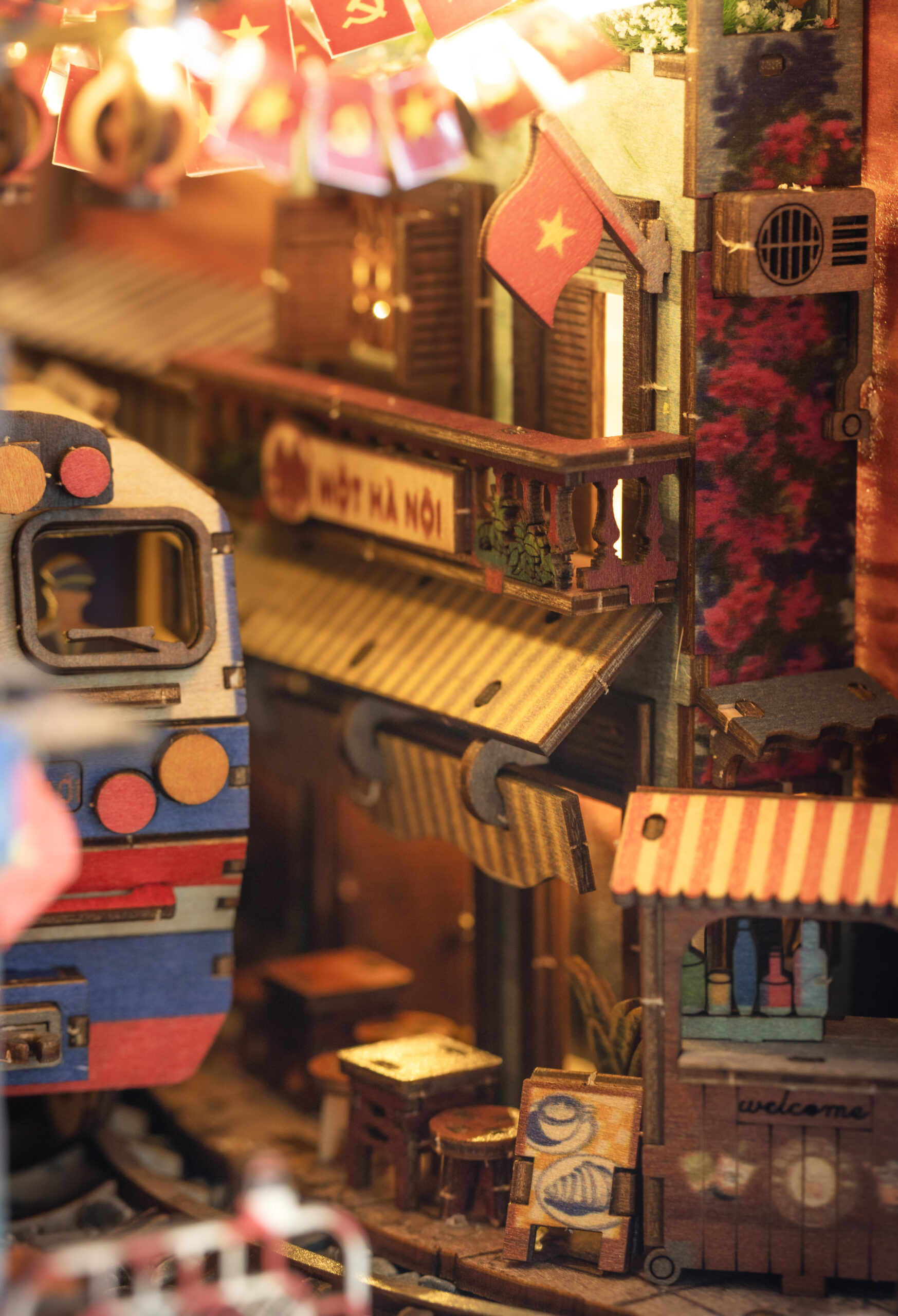 Train Street - Phố Đường Tàu | Tặng Búa + Keo - Hình ảnh 8